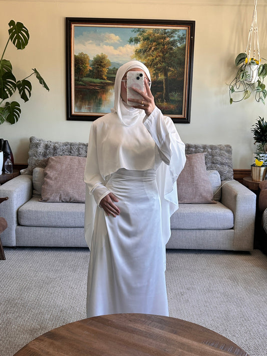 Elegant white satin dress shawl for abaya, perfect for modest clothing and stylish abaya dress ensembles.